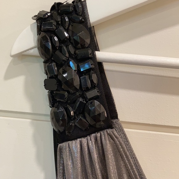Silver and black Guess Party Dress 🥂 - Picture 2 of 9